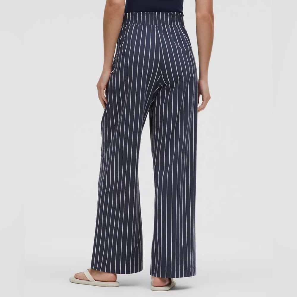 LULULEMON Stretch Woven Ruffle Waist Wide Leg Pant~Upright Stripe Ivory Blue~NWT - Picture 3 of 6